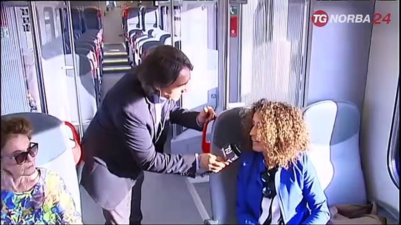 Puglia, il debutto del nuovo treno elettrico delle Fse