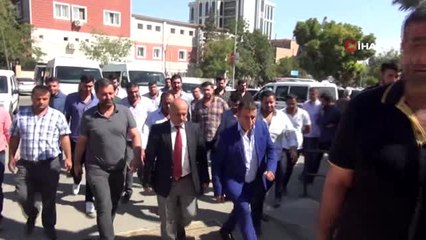 Şanlıurfa'da cinayetten aranan vekil ağabeyi teslim oldu