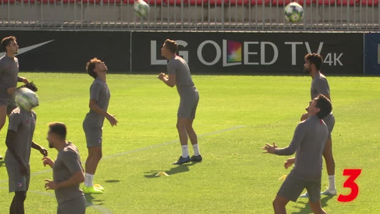 VIRAL: Football: Costa and Felix go head-to-hea...