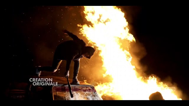 Découvrez les premières images de la nouvelle série avec Marina Fois et Roschdy Zem qui sera lancé lundi prochain à 21h00 sur Canal+ Les Sauvages