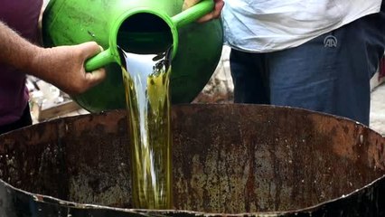 Köylü kadınların doğal sabun mesaisi