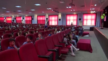 Diyarbakır'da gönüllü okul geçit görevlilerine teorik eğitim