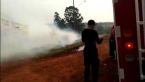 Fumaça exige que alunos sejam retirados de escola no Santos Dumont
