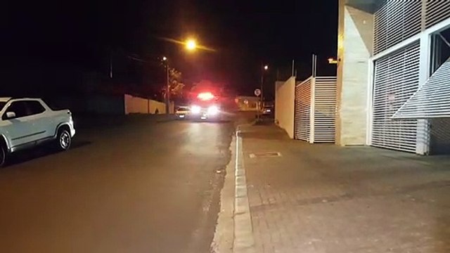 Homem fica ferido ao cair em banheiro de apartamento no Cancelli