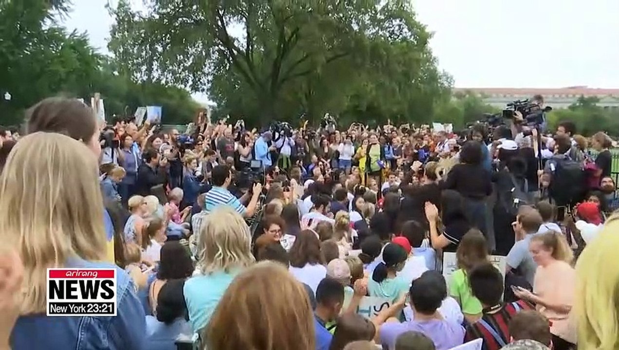 Teen climate activist Greta Thunberg receives Amnesty International's top honor of 2019