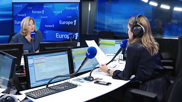 Valérie Trierweiler : Avec Carla Bruni, on a une espèce de complicité, de connivence alors que nous sommes très différentes