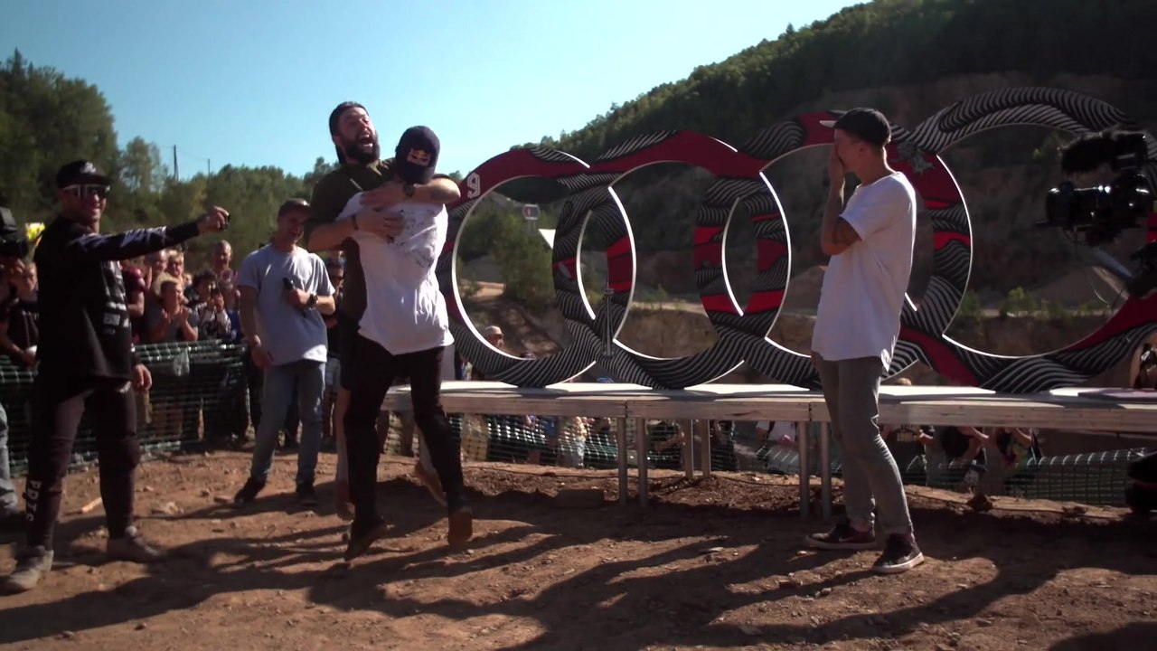 Mountainbike-Spektakel beim Audi Nines im Steinbruch Ellweiler