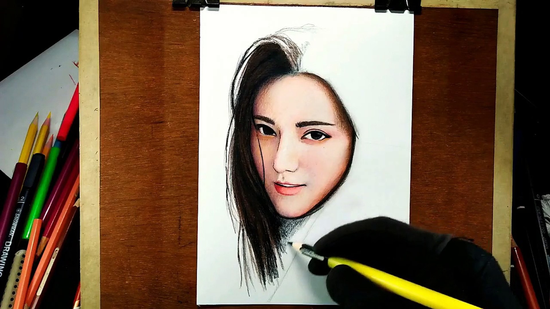 ⁣Drawing skin tones asian woman