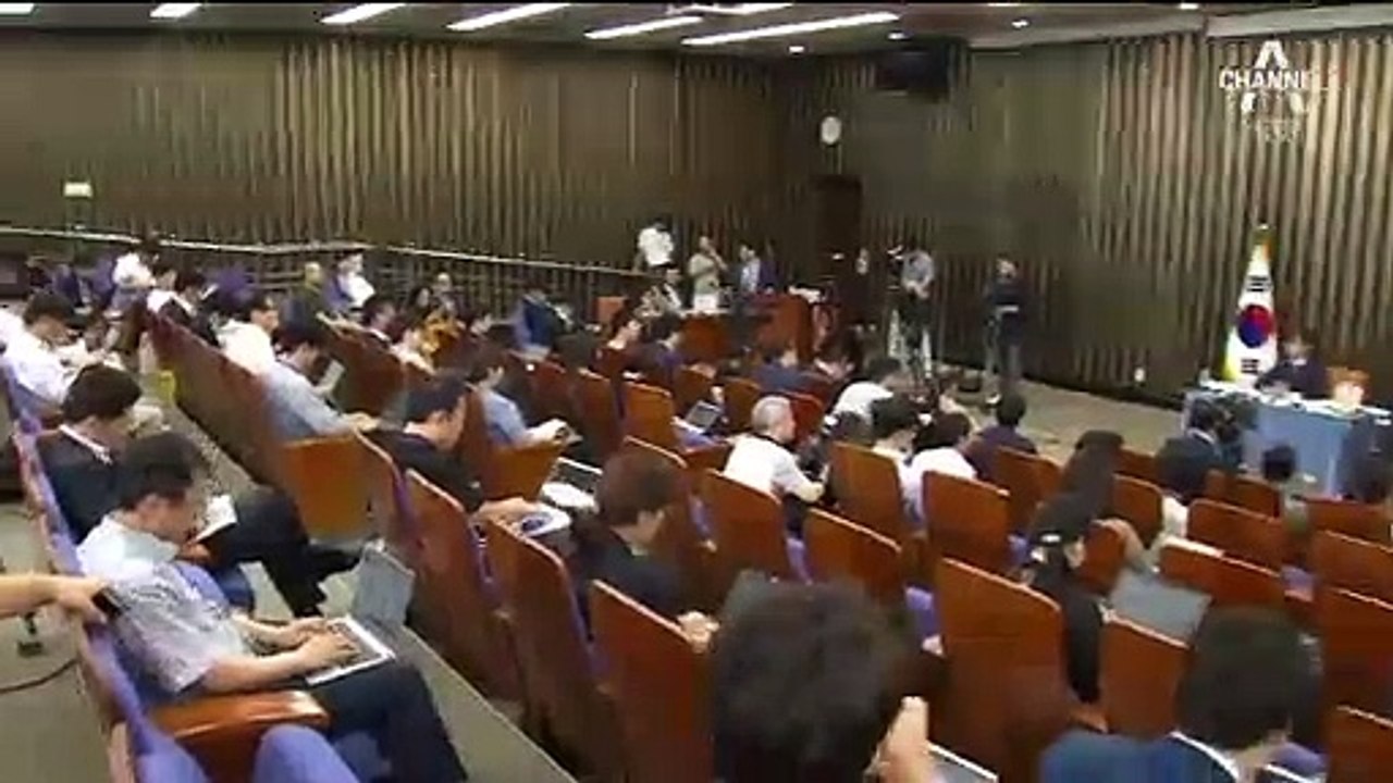 [단독]“왜 카메라에 답하나”…정경심, 코링크 임원에 전화 질책