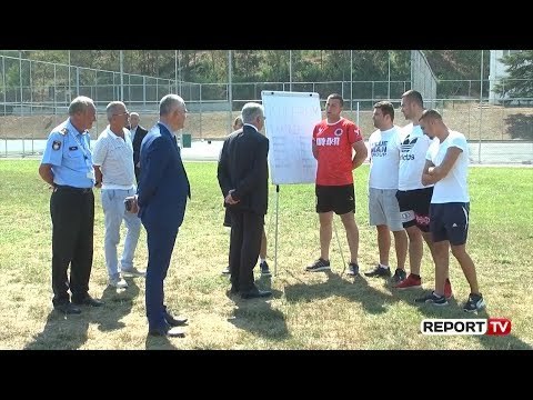 Report TV - Testi fizik për tu pranuar në polici, 1040 kandidatë 'vëzhgohen' nga Lleshaj