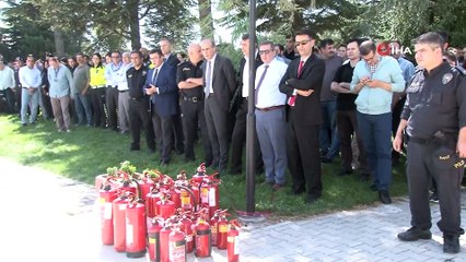 Emniyet personeline yangın söndürme tatbikatı