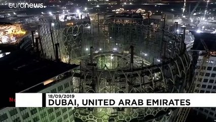 Expo 2020 : Dubaï achève la construction d'un immense dôme en acier