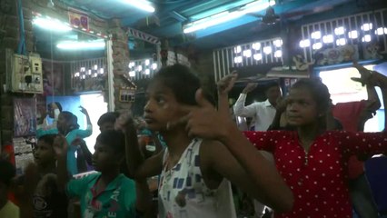 أكاديمية تفتح أبواب بوليوود لأطفال حيّ فقير في بومباي