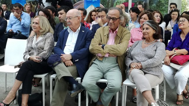 Bu Kulaklar Neler Duydu: Türkiye’de Konferans Çevirmenliğinin 50 Yılı