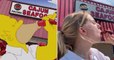 Ces deux touristes suisses se rendent dans 54 restaurants de la Nouvelle-Orléans afin de recréer un épisode des Simpsons !