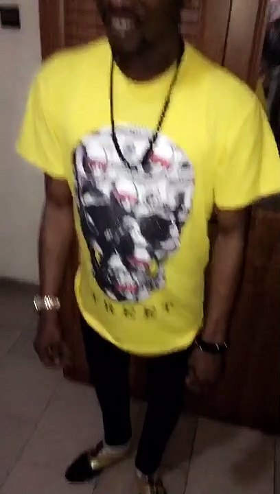 Critiqué, Ouzin Keita change de style vestimentaire!