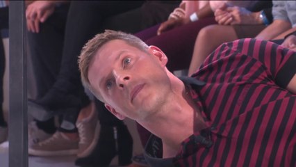 Les chroniqueurs doivent répondre à des questions pour éviter de recevoir des insectes