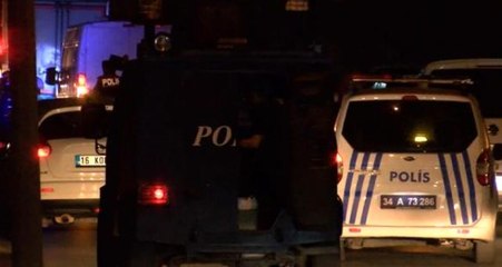 Bağcılar'da polis, gürültü şikayetiyle gittiği iş yerinde 108 kaçak göçmenle karşılaştı