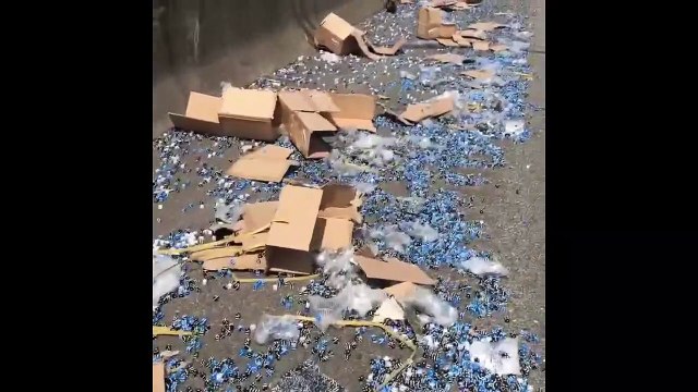 Ce camion réalise le plus gros score au lancer de dès sur une autoroute américaine !