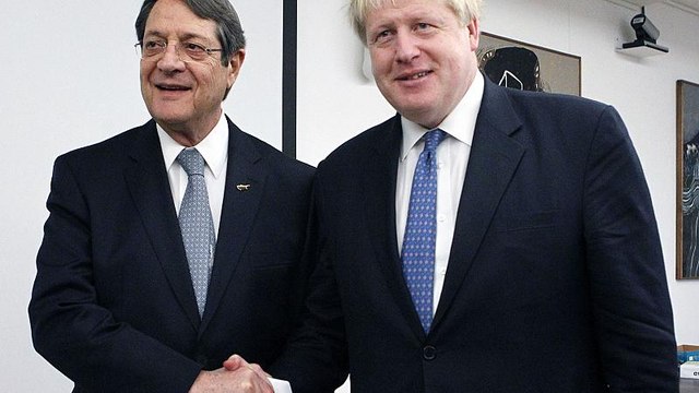 Brexit, ΑΟΖ και Κυπριακό συζήτησαν Αναστασιάδης και Τζόνσον