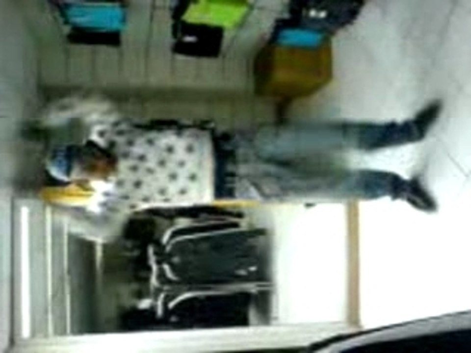 Kada tecktonik alias volcano il déboite!!