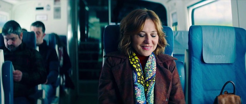Tráiler Ventajas_de_viajar_en_tren , dirigida por Artiz Moreno y protagonizada por Luis Tosar, Pilar Castro, Ernesto Alterio, Quim Gutiérrez, Belén Cuesta, Macarena García, Javier Godino