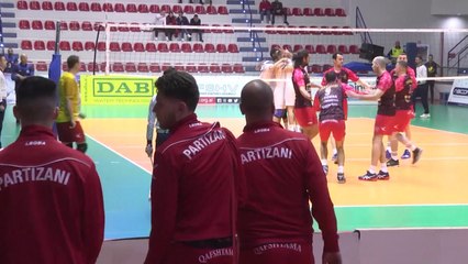 Report TV - Volejboll, në Korçë luhen gjymsëfinalet dhe finalja e Kupës për meshkuj e femra