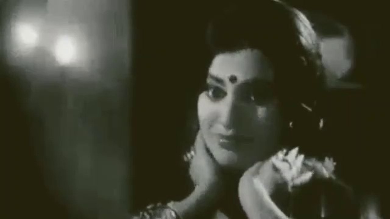 ami nijer chokhe nijeai kano chaite parina/আমি নিজের চোখে নিজেই কেন চাইতে পারিনা