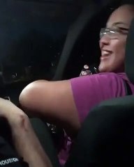 Elle panique face à un déguisement de Clown !