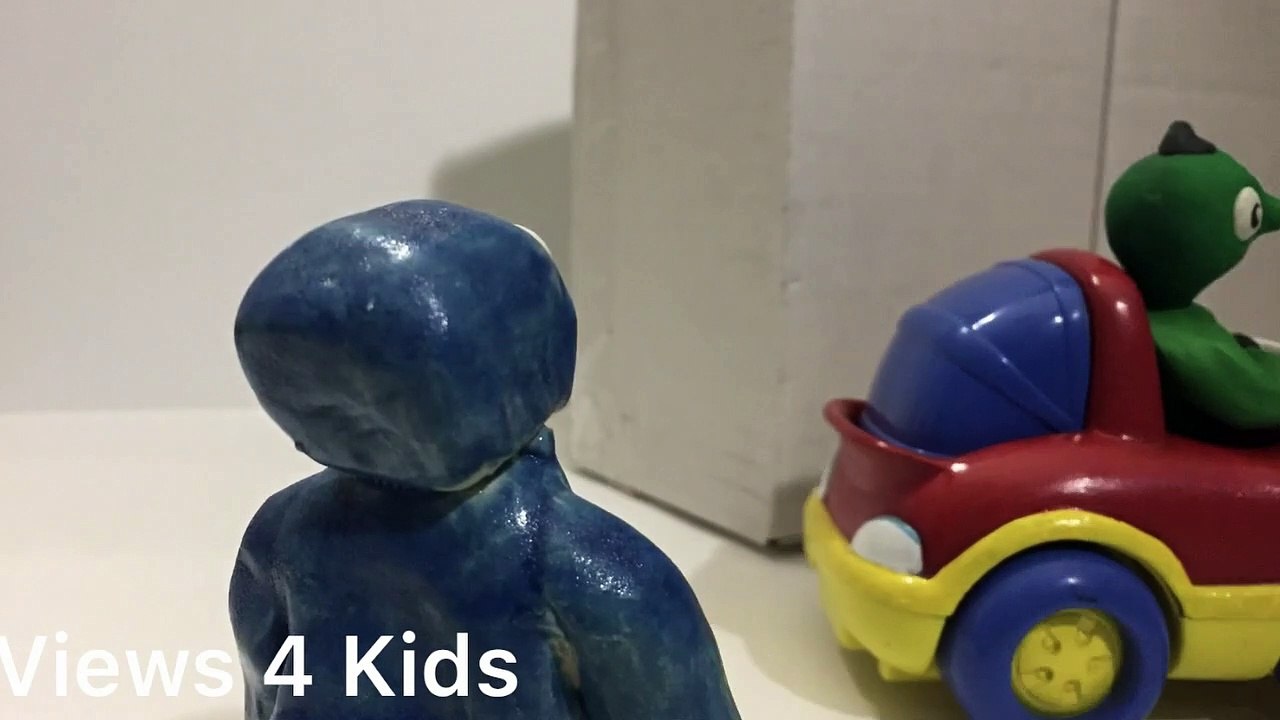 Frozen 2 Princess Elsa Goes to the Beach