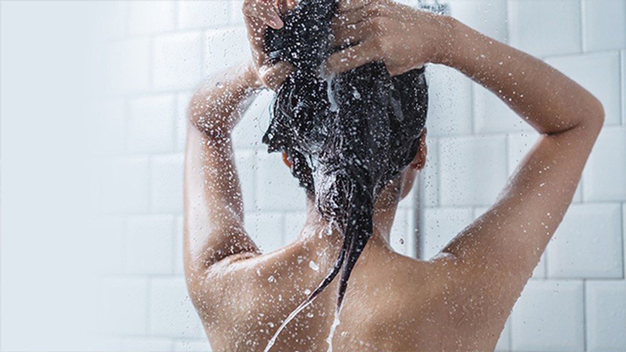खाने के तुंरत बाद नहाना है खतरनाक | Don't Bath After Eating | Boldsky