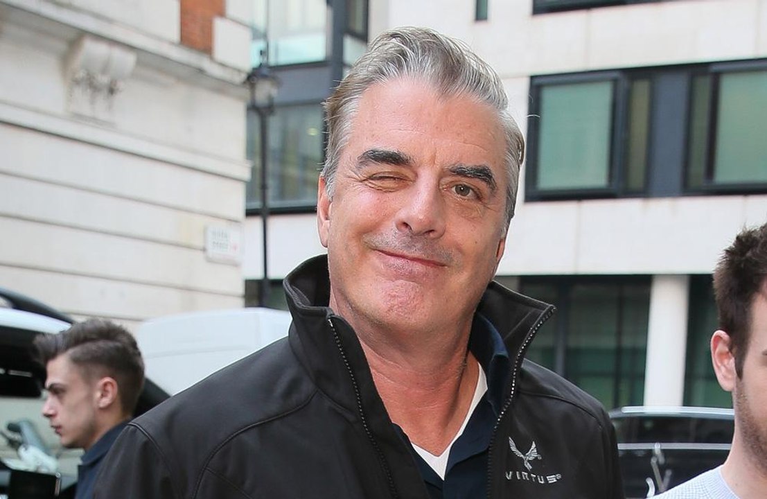 Chris Noth to be a dad again