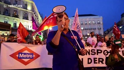 Hundreds of metro workers protest against deteriorating working conditions in Madrid