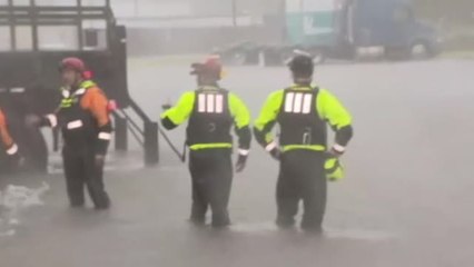 Imelda deja dos muertos y más de 1000 rescates