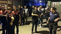 Adana’da çocuğa taciz iddiası: Mahalleli yabancıların işyerlerine saldırdı