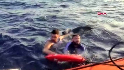 Muğla batan lastik botta 15 kişi kurtarıldı, 1 bebek aranıyor