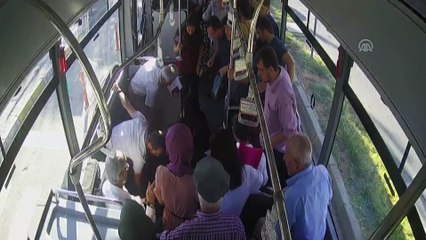 Otobüste rahatsızlanan yolcusunu hastaneye götürdü - ADIYAMAN