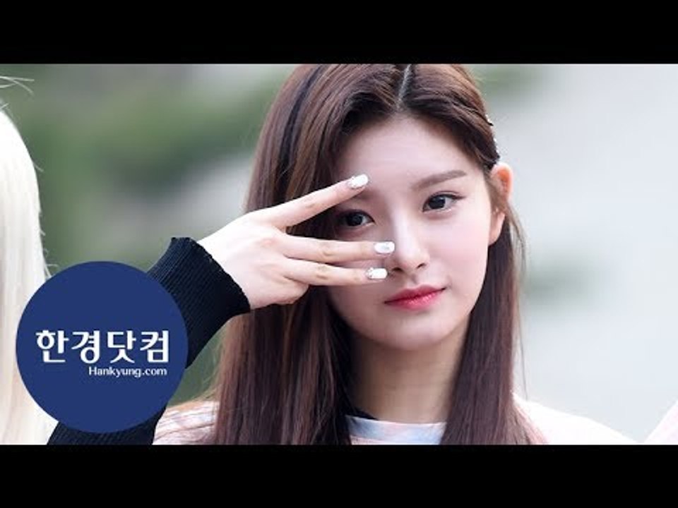 [세로직캠] 에버글로우 이런, 할 말을 잃게 만드는 아름다움…'눈부신 청순미~'