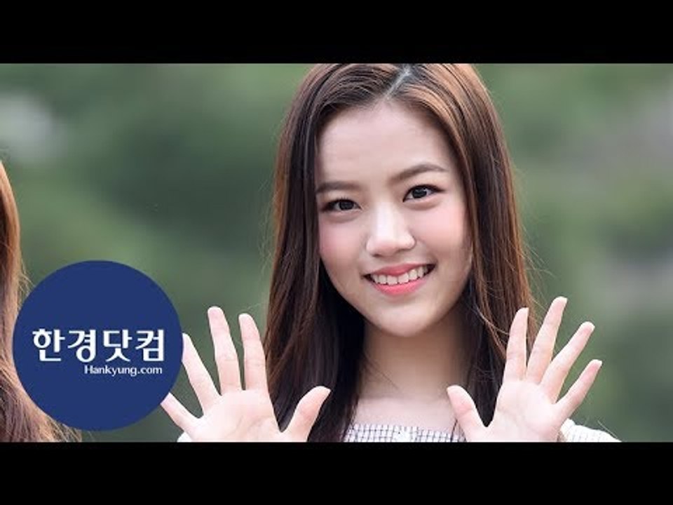 [세로직캠] 공원소녀(GWSN) 레나, '방긋 웃는 미소가 사랑스러워~'