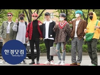 방탄소년단(BTS), 말이 필요없는 멋진 남자들…'1분 순삭 포토타임' (뮤직뱅크 출근길)