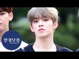 [세로직캠] 세븐틴 에스쿱스, 만화 속에서 나왔나요…'멋진 모습에 시선강탈'