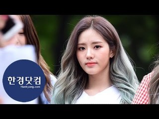 [세로직캠] 프로미스나인 박지원, 단아함 그 자체…'귀여운 하트는 보너스~'
