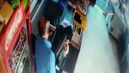 15 saniyede restoranın kasasını böyle soydu