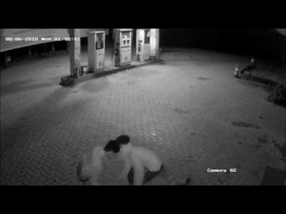 ಬಸ್ರೂರು: ರಾಜ್ಯ ಹೆದ್ದಾರಿ ಸಮೀಪದ ಪೆಟ್ರೋಲ್ ಬಂಕ್‌ನಲ್ಲಿ ಗೋಕಳ್ಳರ ಅಟ್ಟಹಾಸ