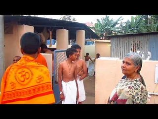 കുത്തിയോട്ടത്തില്‍ പങ്കെടുക്കുന്ന കുട്ടികള്‍ ആറ്റുകാല്‍ ക്ഷേത്രത്തില്‍