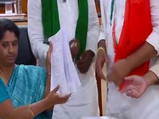 ಧಾರವಾಡ ಕಾಂಗ್ರೆಸ್ ಅಭ್ಯರ್ಥಿಯಾಗಿ ವಿನಯ್ ಕುಲ್ಕರ್ಣಿ ನಾಮಪತ್ರ ಸಲ್ಲಿಕೆ