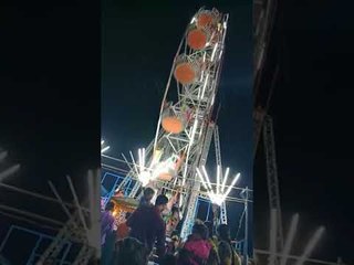 ആന്ധ്രയില്‍ അമൃത എന്ന പെണ്‍കുട്ടി ജയന്‍റ് വീലില്‍ നിന്ന് വീണുമരിക്കുന്നതിന്‍റെ വീഡിയോ