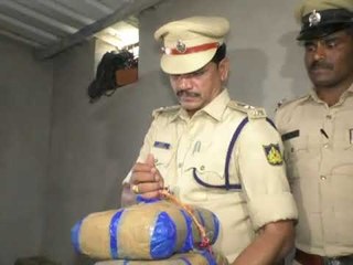 ಬೀದರ್: ತೆಂಗಿನಕಾಯಿ ಮಾರಾಟ ಮಾಡುವ ಸೋಗಿನಲ್ಲಿ ಅಕ್ರಮ ಗಾಂಜಾ ಸಾಗಾಟ