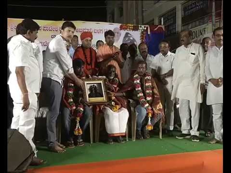 ಬಿಜೆಪಿ ಶಾಸಕ ರೇವೂರರಿಂದ ಹುತಾತ್ಮಯೋಧ ಗುರು ಕುಟುಂಬಕ್ಕೆ ಸನ್ಮಾನ
