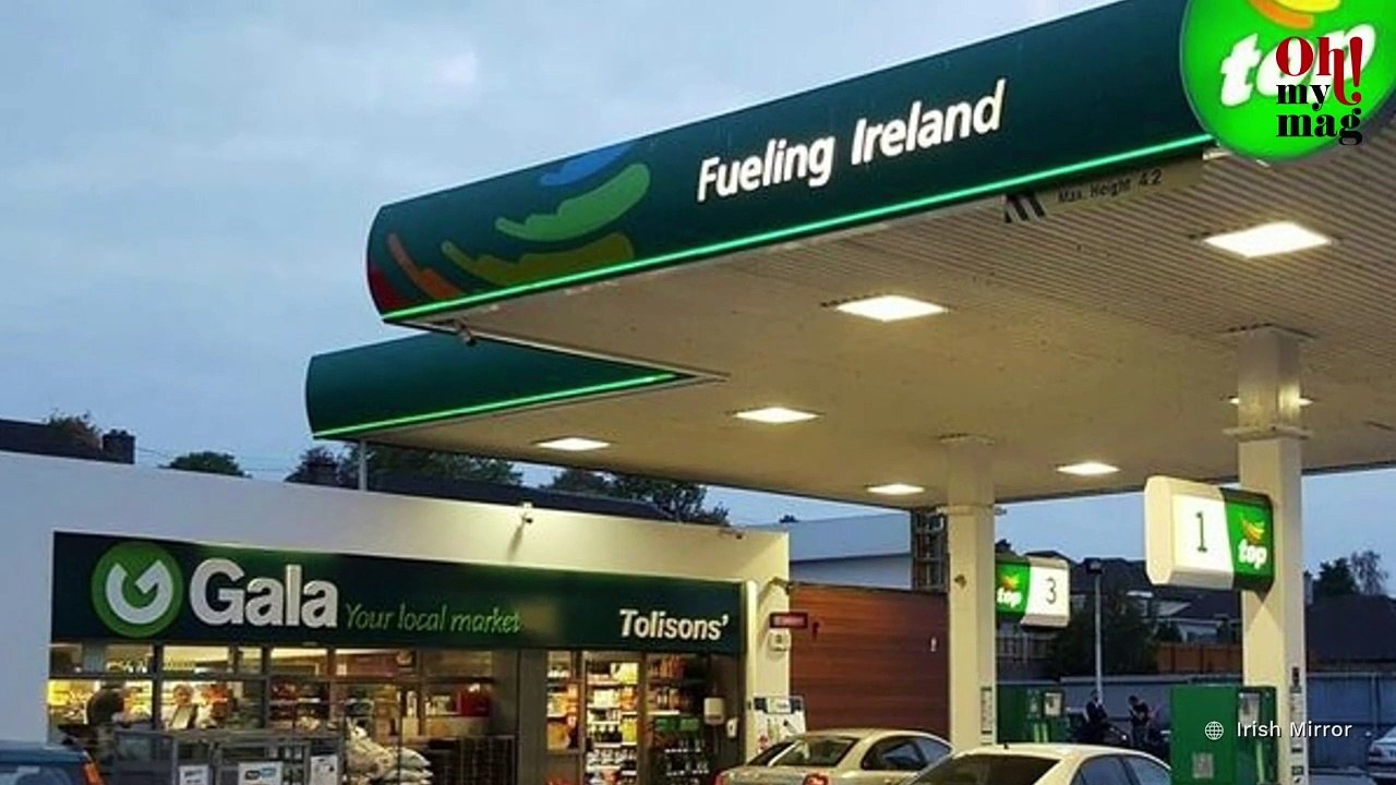 Espeluznante. encuentra una presencia paranormal que lo tira todo en una gasolinera